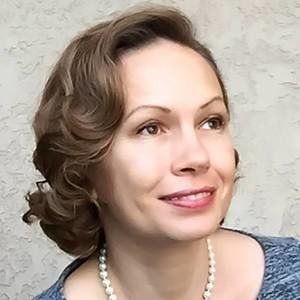 Meet your Posher, Elena